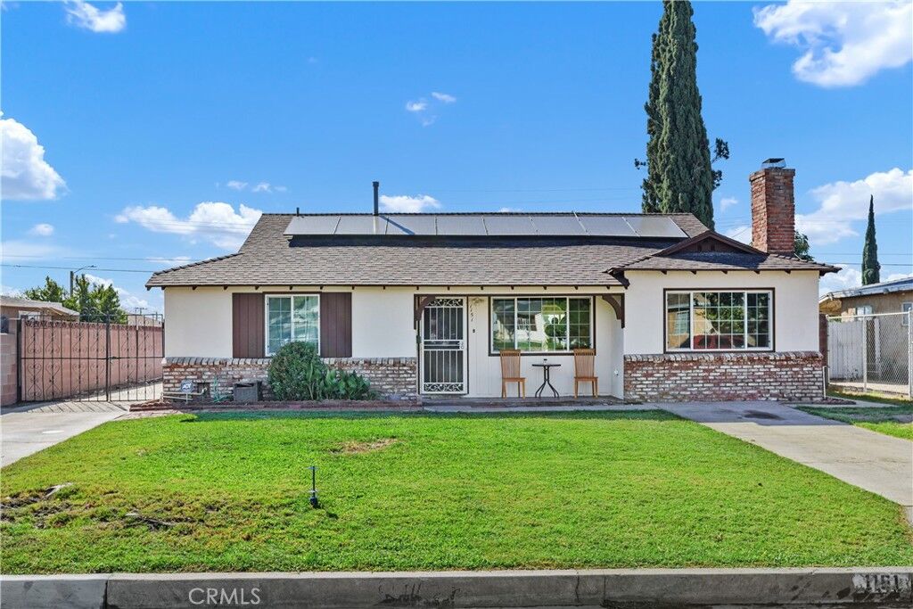 Property Photo: 1151 E 33rd CA 92404