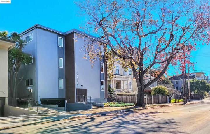 2537 Ellsworth St  Berkeley CA 94704 photo
