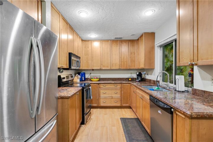 Property Photo: 25356 Pinson Drive FL 34135