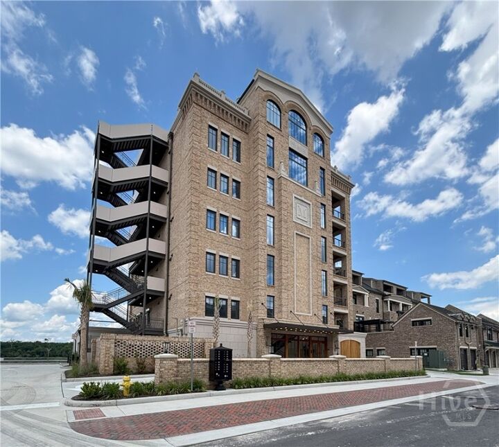 Property Photo:  440 Geo Meyer Avenue 4  GA 31401 