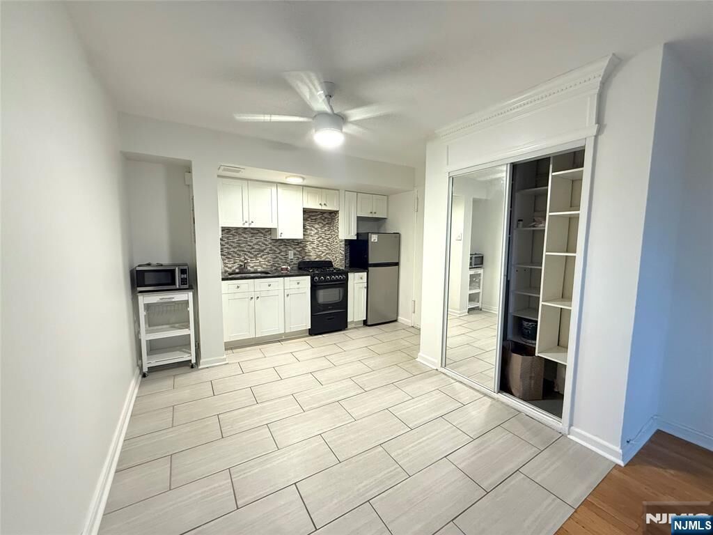 Property Photo: 410 Park Place 1D NJ 07024