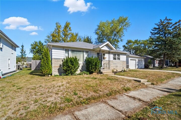 Property Photo:  304 Prentiss Avenue  OH 45840 