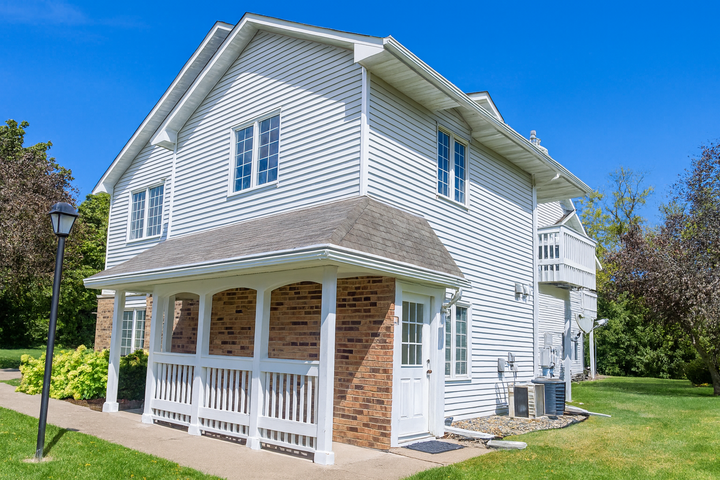 3557 Blue Jay Way 200  Eagan MN 55123 photo