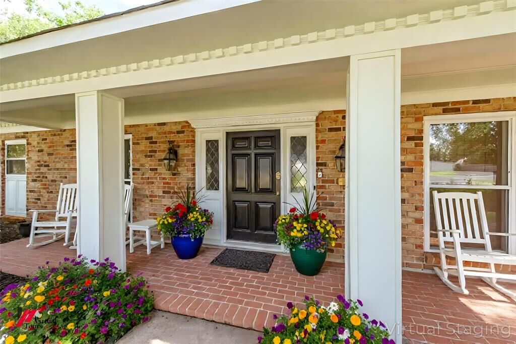 Property Photo: 589 Spring Lake Drive LA 71106