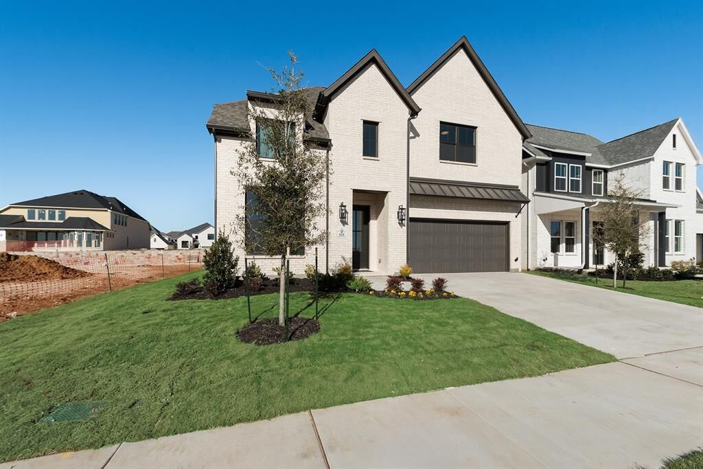 Property Photo: 624 Limerick Lane TX 75009