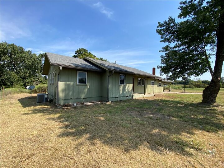 Property Photo: 12610 Bullock Road AR 72712
