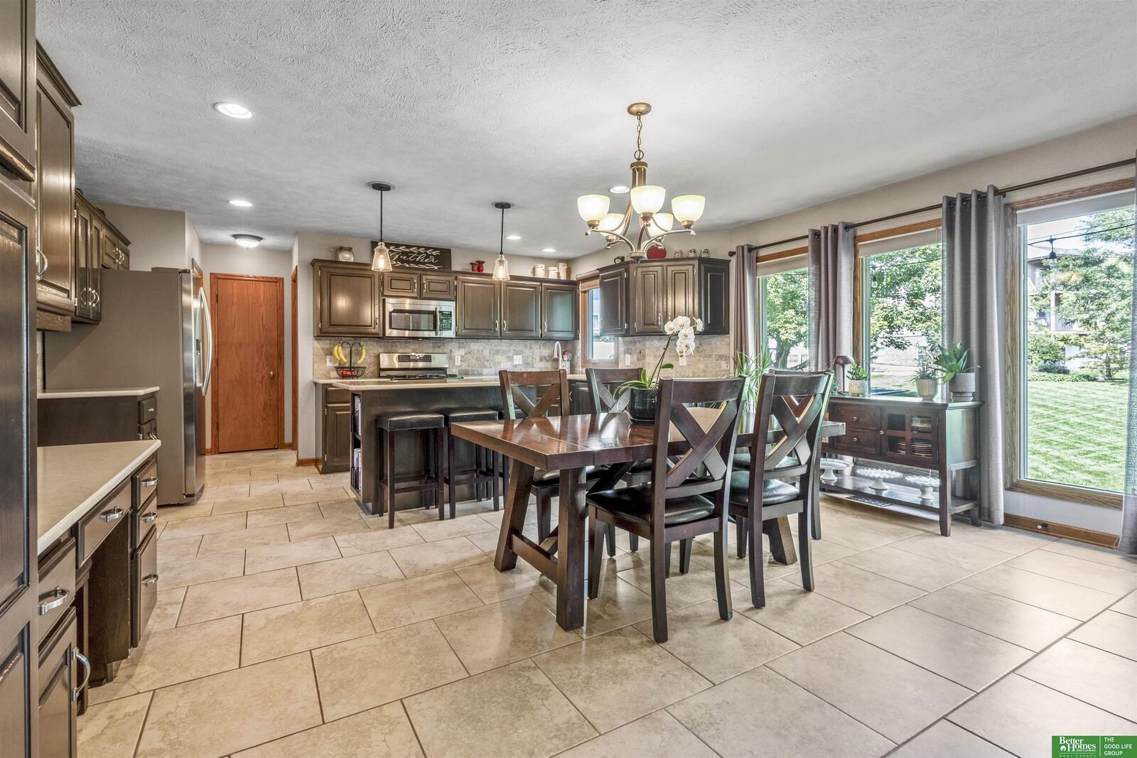 Property Photo: 4723 N 134 Avenue NE 68164