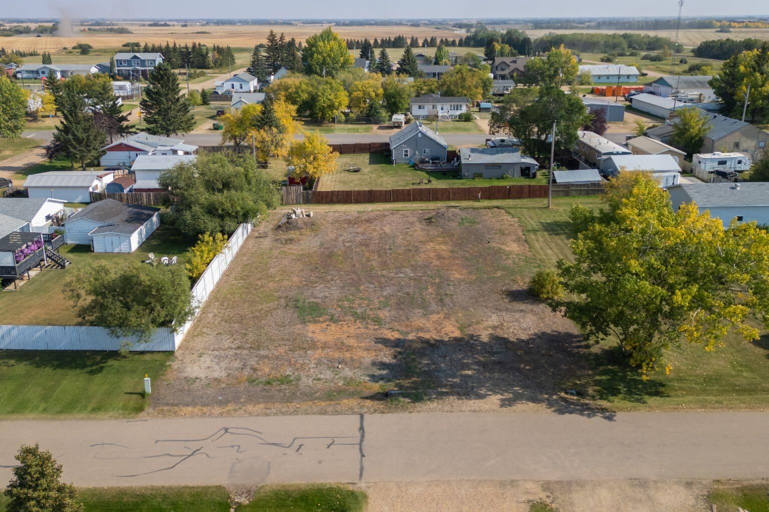 Property Photo: 1013 Robert Street AB T0B 3P0