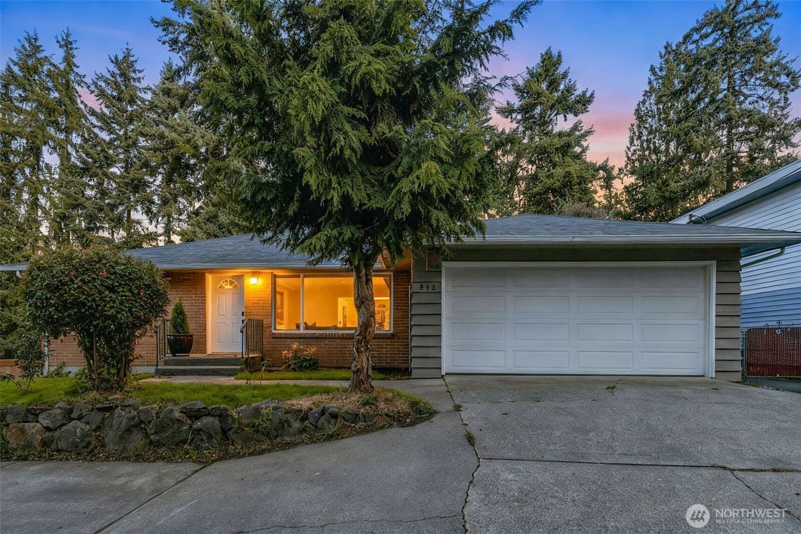 Property Photo:  836 SW  128th Street  WA 98146 