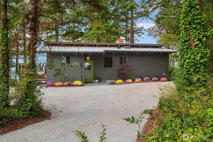 Property Photo:  1428  Hansen Street  WA 98282 