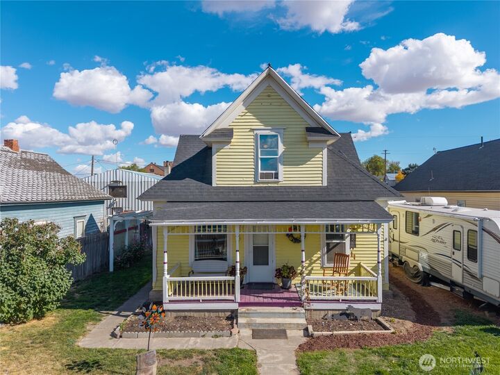 Property Photo: 305 S Alder Street WA 99159