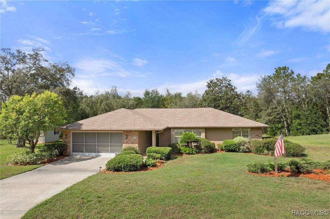 Property Photo: 1046 N Nashua Terrace FL 34453