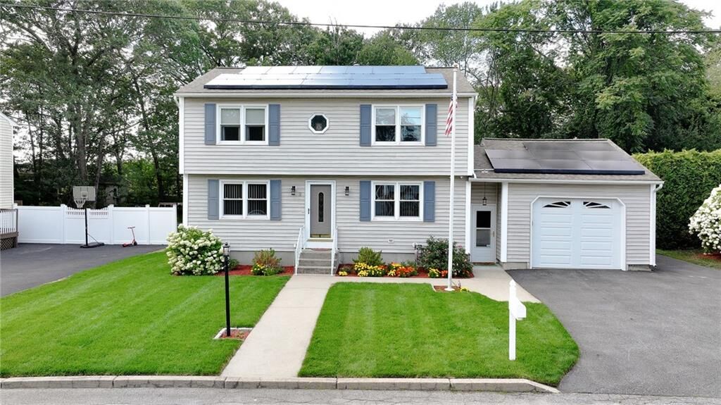 Property Photo:  9 Patricia Drive  RI 02904 