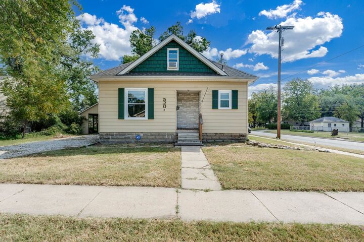 Property Photo:  520 Old Main Street  KS 67114 