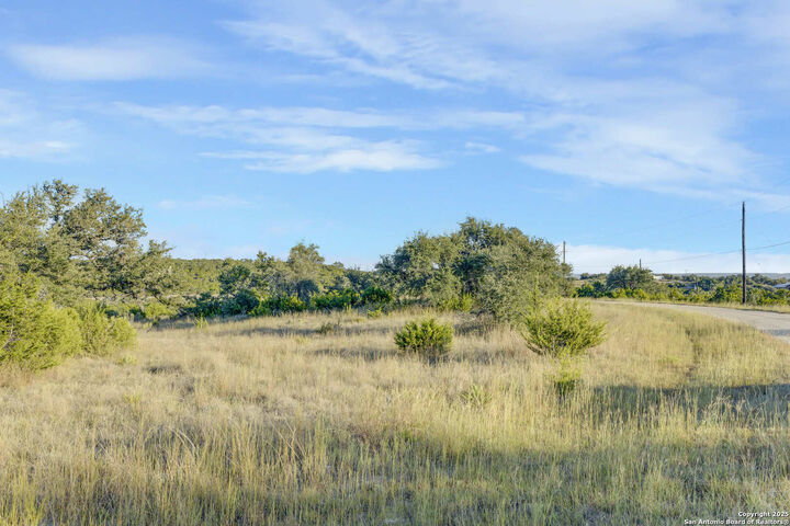 Property Photo:  534 Rock Trail Place  TX 78070 