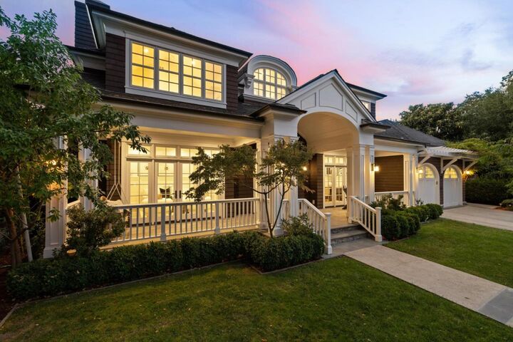 Property Photo:  24 Palm Court  CA 94025 