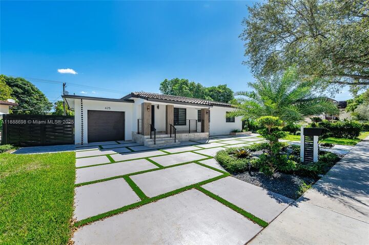 Property Photo: 625 Miller Dr FL 33166