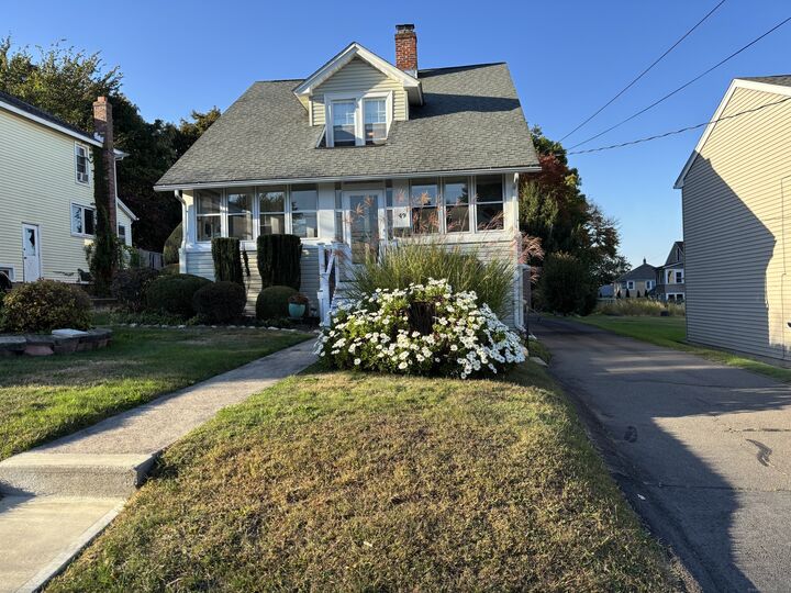 Property Photo:  49 Langdon Court  CT 06037 