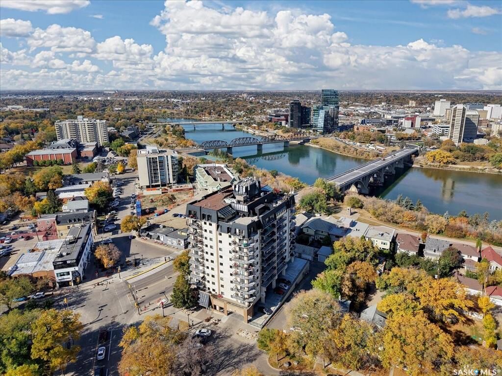 Property Photo:  611 University Drive 707  SK S7N 3Z1 