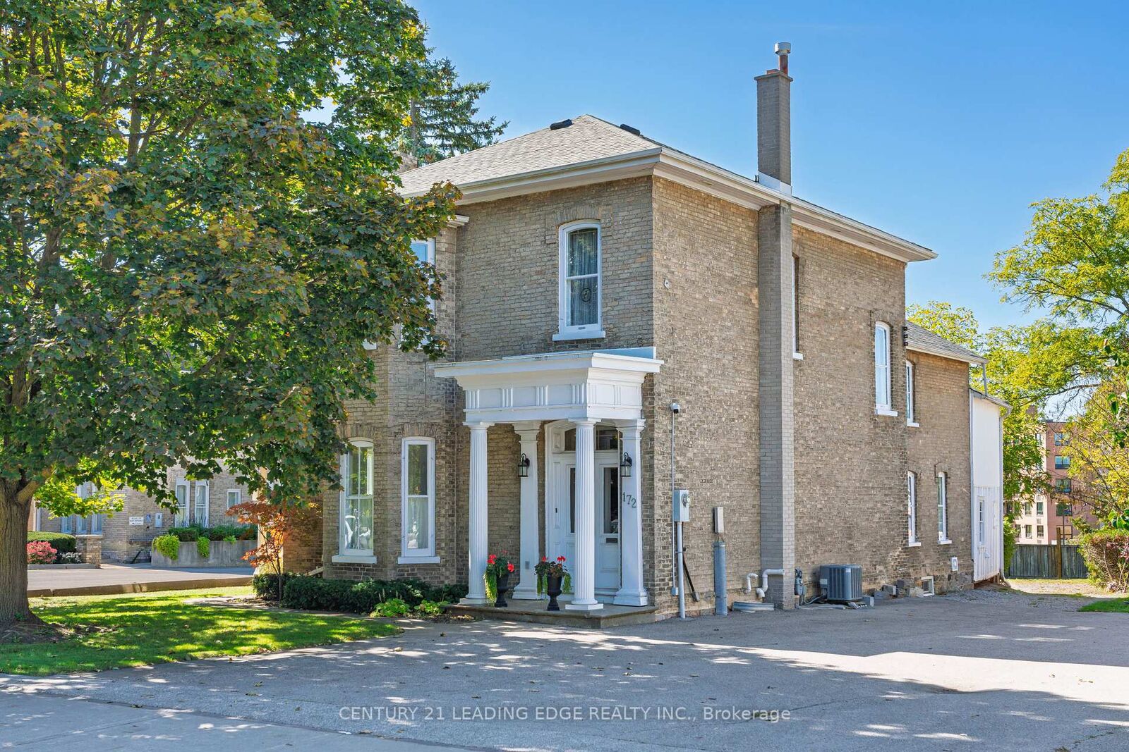 Photo de la propriété:  172 Main Street N  ON L3P 1Y3