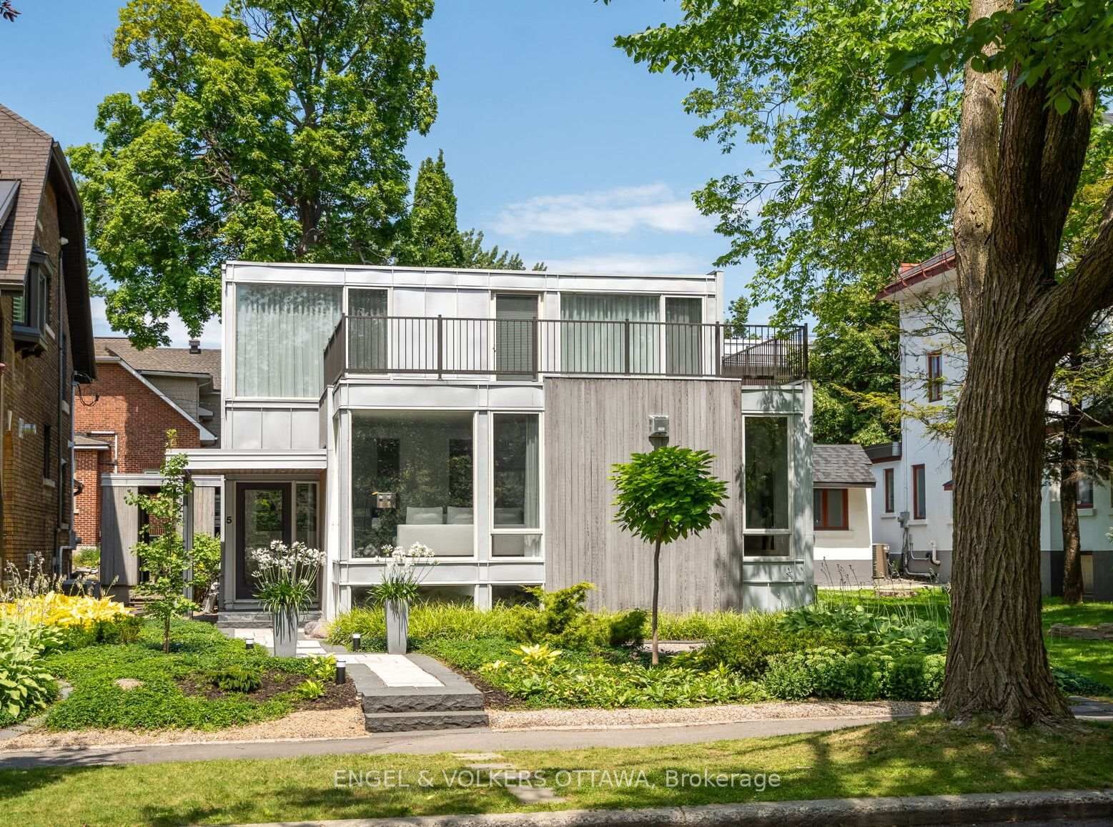 Property Photo:  5 Clemow Avenue  ON K1S 2A9