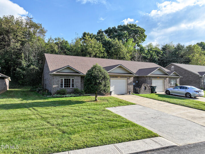 Property Photo: 114 Park Place 114 TN 37743