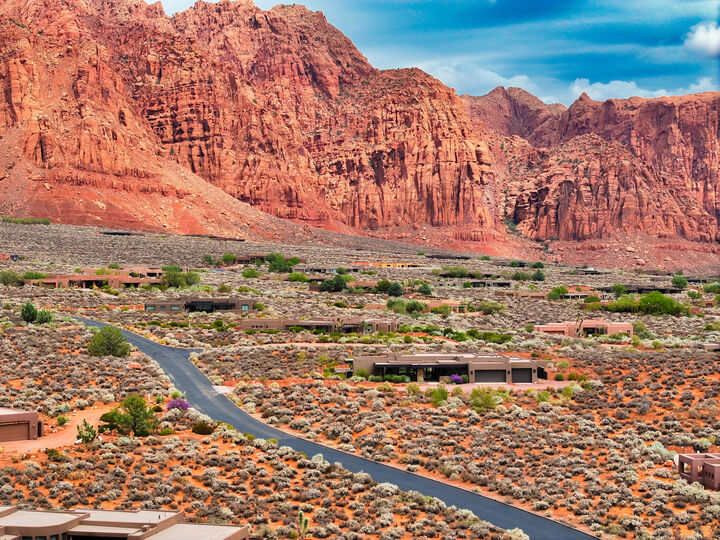 Property Photo:  1748 N Cochise Way  UT 84738 