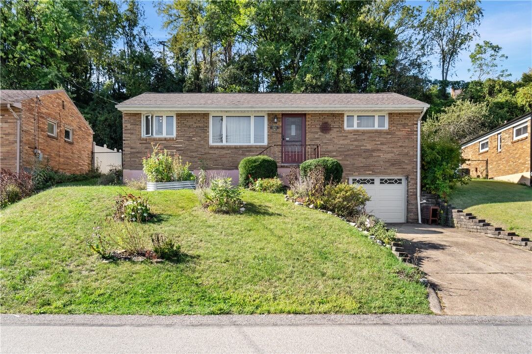 Property Photo:  3606 Wallace Dr  PA 15227 