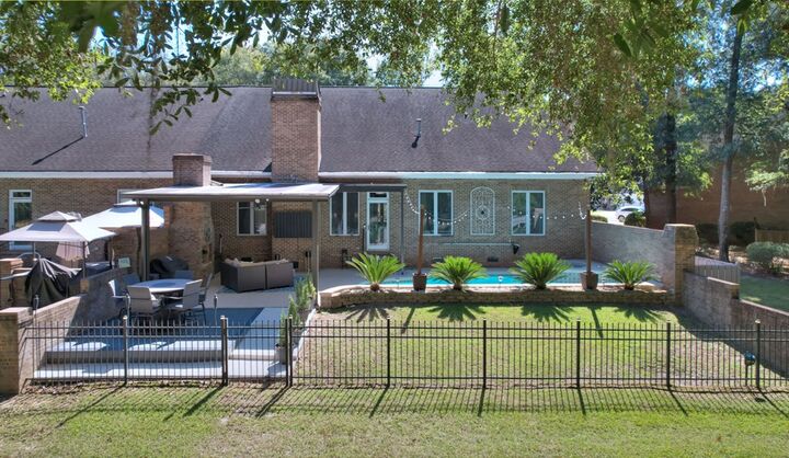 Property Photo: 110 Saxton Place GA 31763