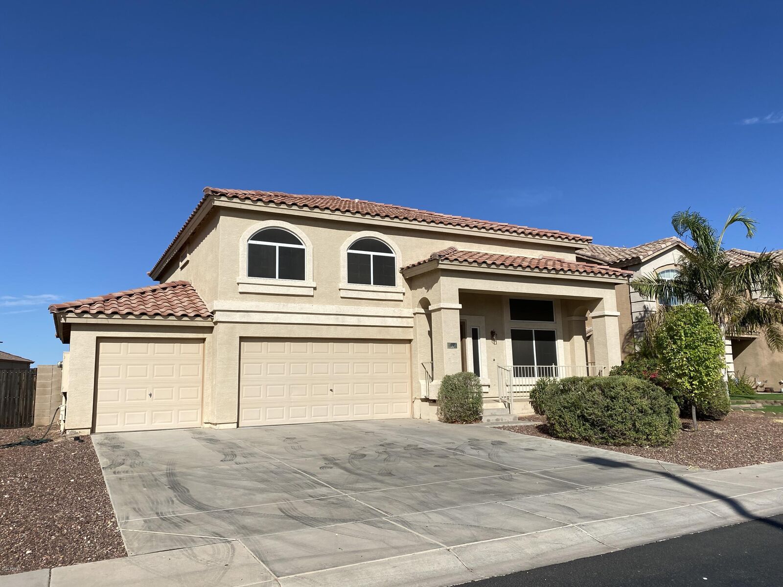 Property Photo: 182 S 222nd Avenue AZ 85326