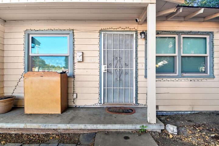 Property Photo: 4350 4352 NE Montgomery Drive CA 95405