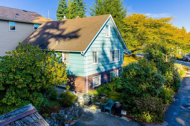 Photo de la propriété: 8061 McGregor Avenue BC V5J 4H7