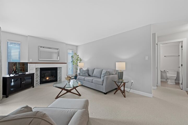 Property Photo:  8775 Cartier Street 305  BC V6P 4V3 
