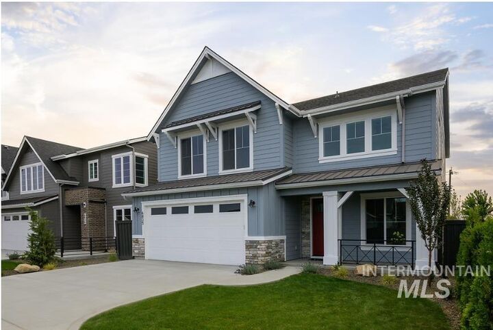 Property Photo:  1018 E Escalation St  ID 83642 