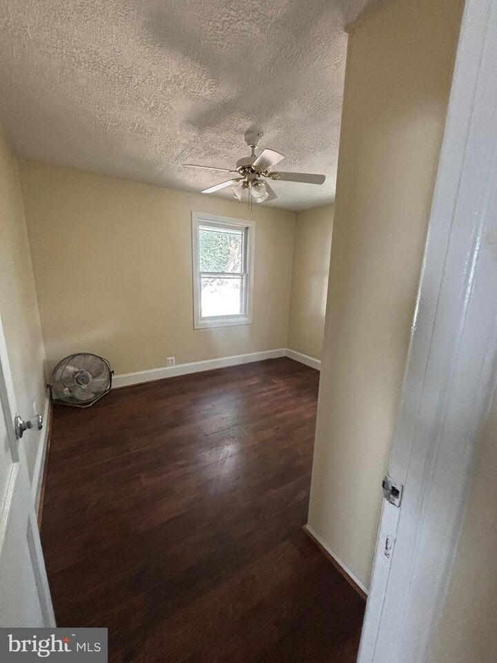 Property Photo: 505 York Avenue VA 22601