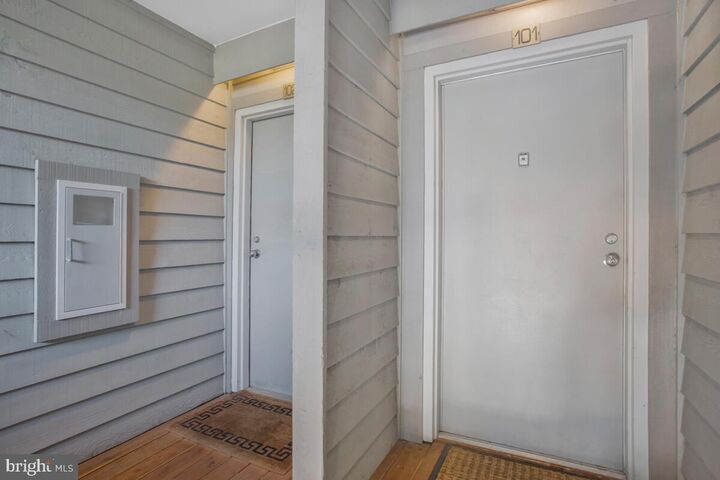 Property Photo:  7002 Channel Village Court 101  MD 21403 