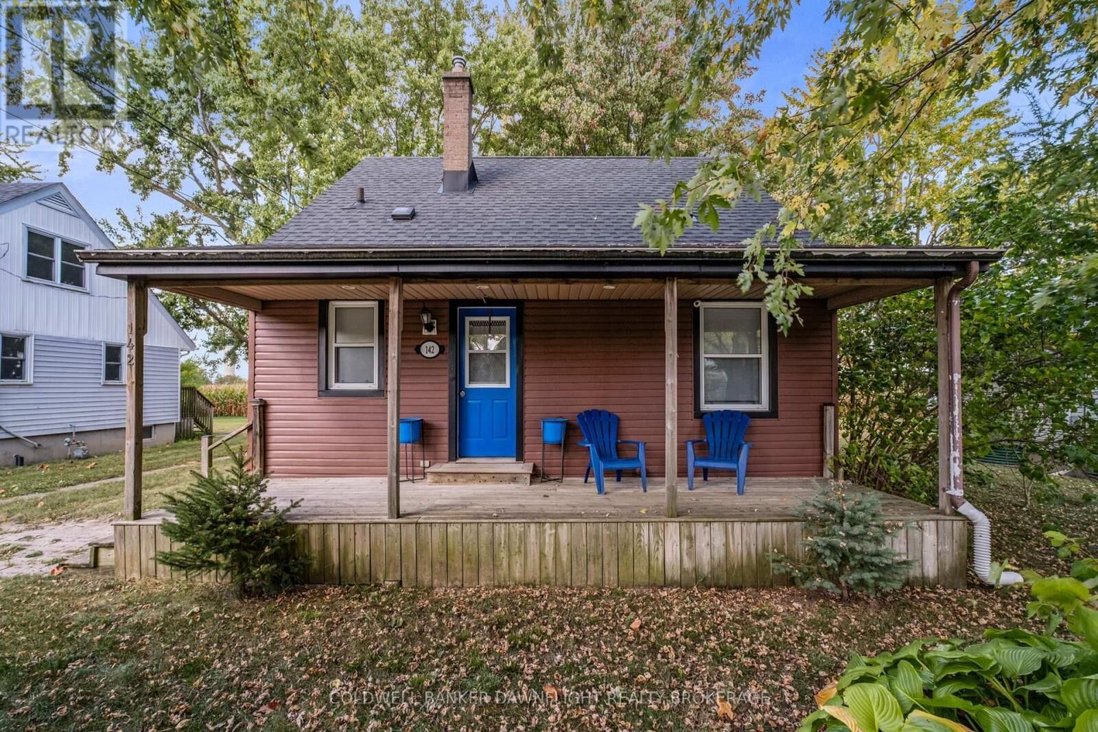 Property Photo: 142 Algonquin Drive ON N0M 1Y0