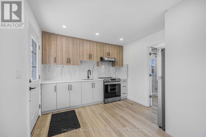 Property Photo:  338 Old Mosley Street Unit 1  ON L9Z 2H6 