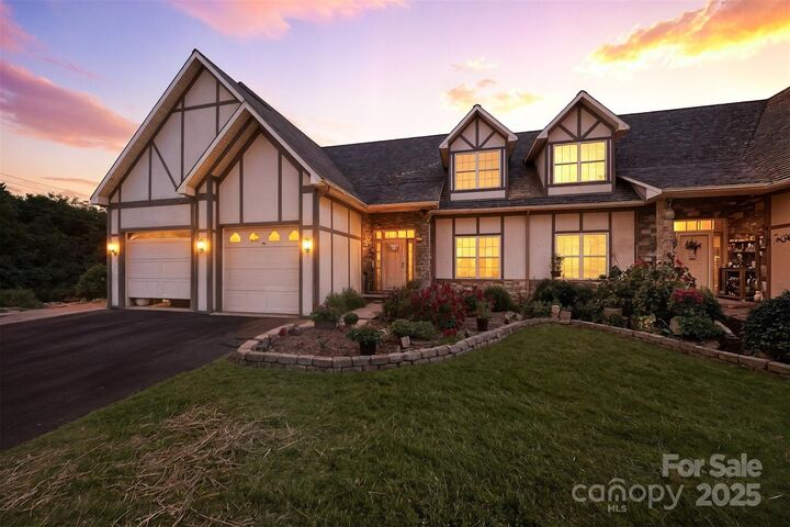 19 Heron Cove Loop  Hickory NC 28601 photo