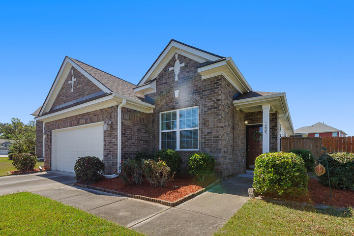 Property Photo: 1235 Woodsage Drive SC 29410