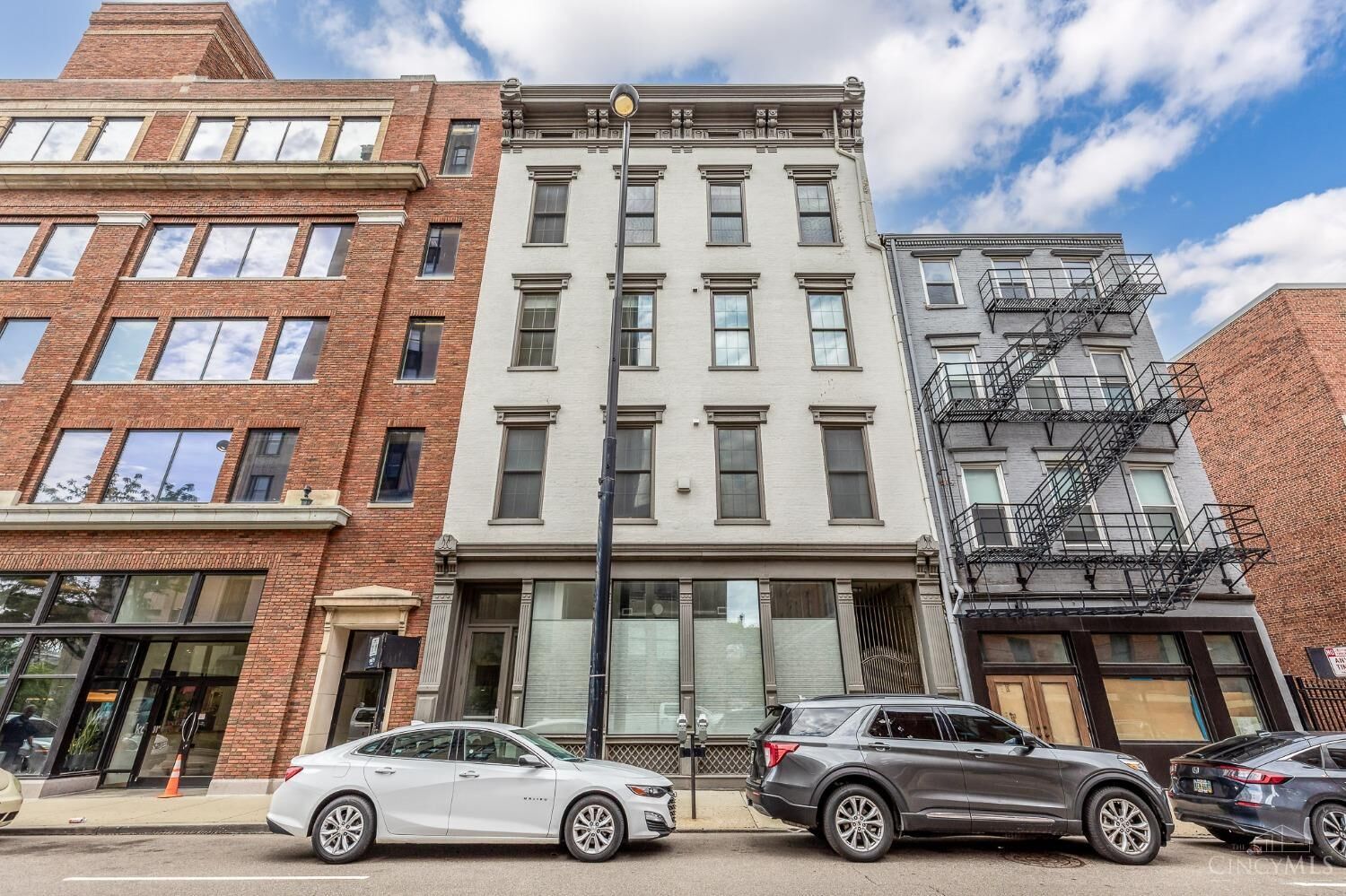 Property Photo:  813 Broadway Street  OH 45202 