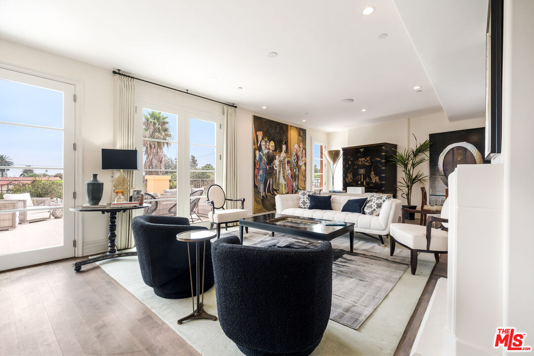 Property Photo: 1230 Westholme Ave CA 90024