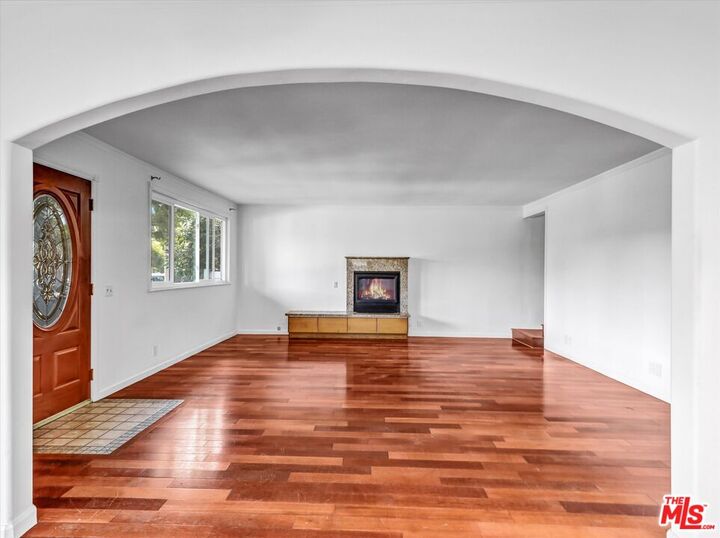 Property Photo: 12479 Walsh Ave CA 90066