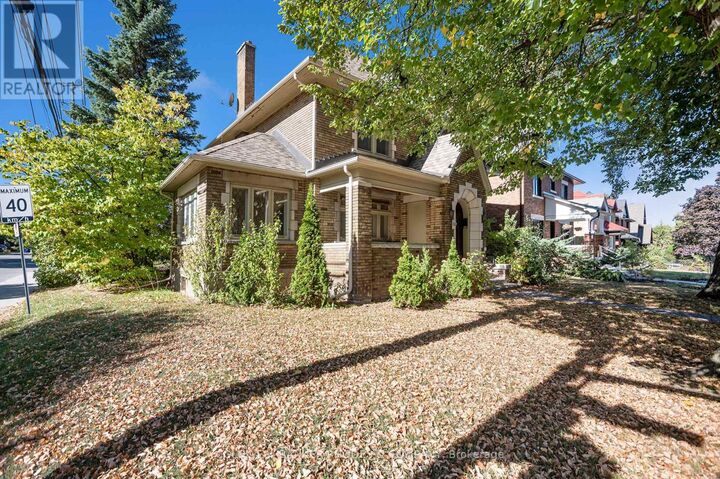 Property Photo: 720 Parkdale Avenue ON K1Y 1J3