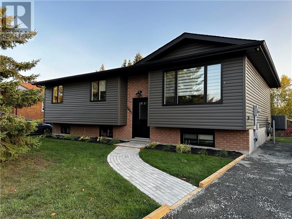 Property Photo: 1855 Springdale ON P3A 5H9