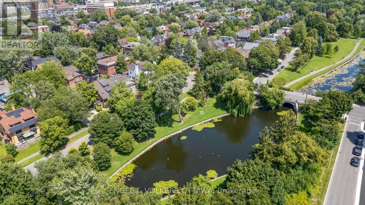 Photo de la propriété: 5 Clemow Avenue ON K1S 2A9