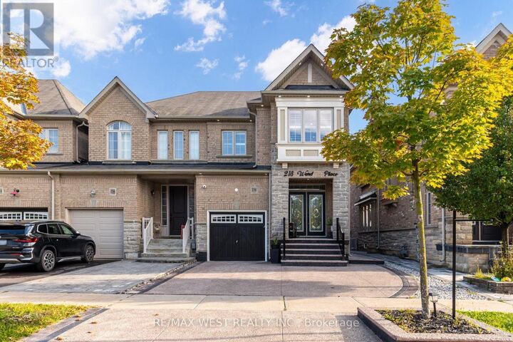 Property Photo: 238 Wardlaw Place ON L4H 3L7