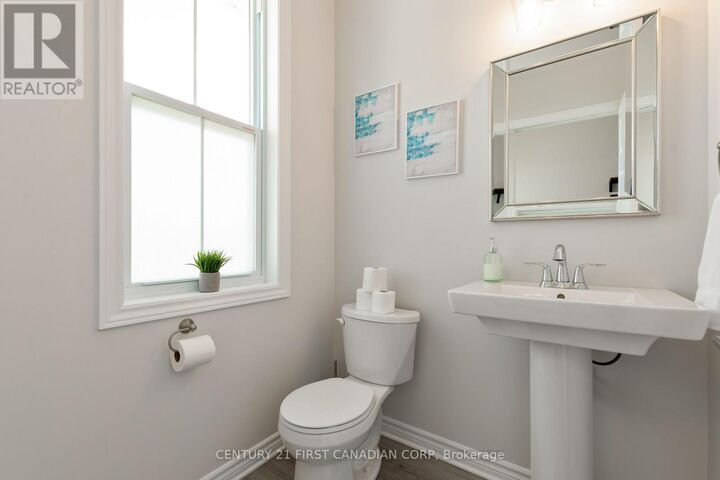Photo de la propriété: 116 Sandcastle Key ON N5L 0B5