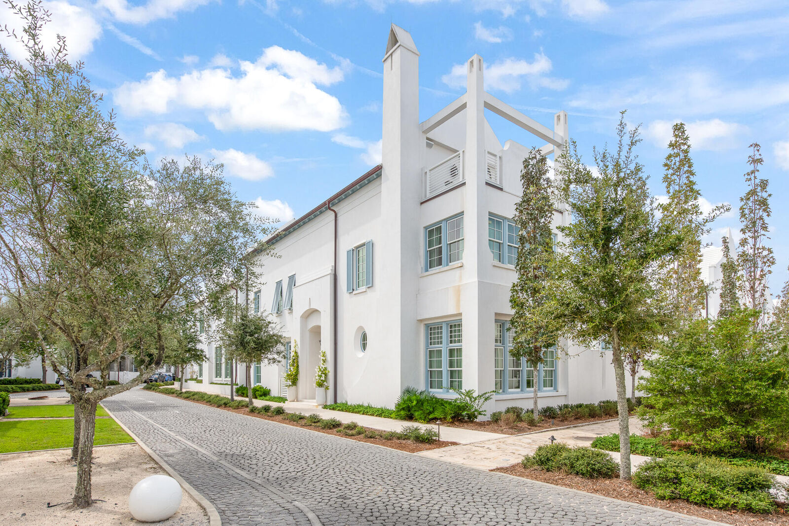 Property Photo: 195 N Charles Street FL 32461