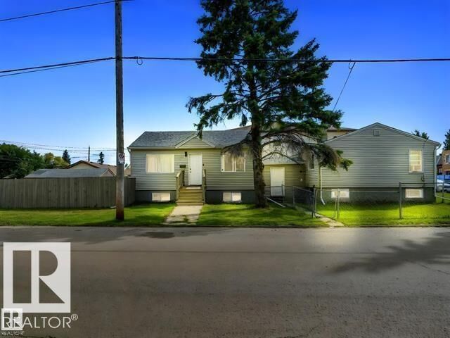 10345 159 Street NW  Edmonton AB T5P 3A5 photo